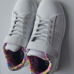 K-Swiss girl shoe, size 2, white, Velcro strap